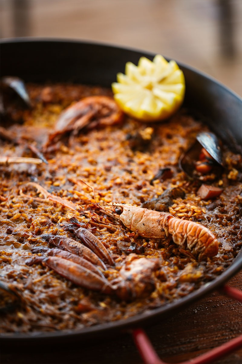 ohana-santa-eulalia-restaurant-paella