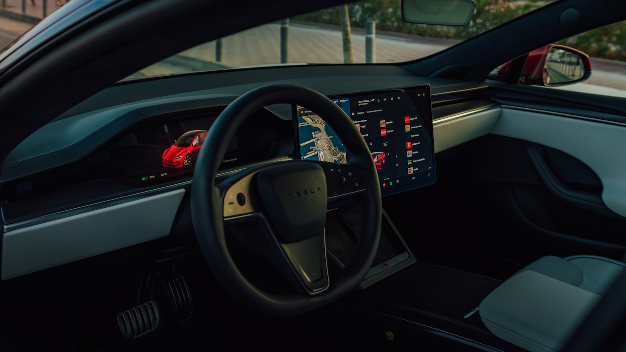 ohana_ibiza_vip_car_rental_tesla_14