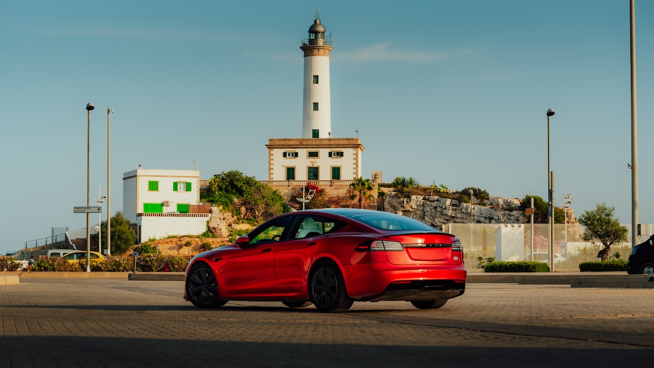 ohana_ibiza_vip_car_rental_tesla_2